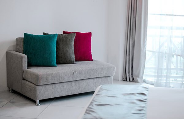 Início 17 limpeza de sofa de chenille