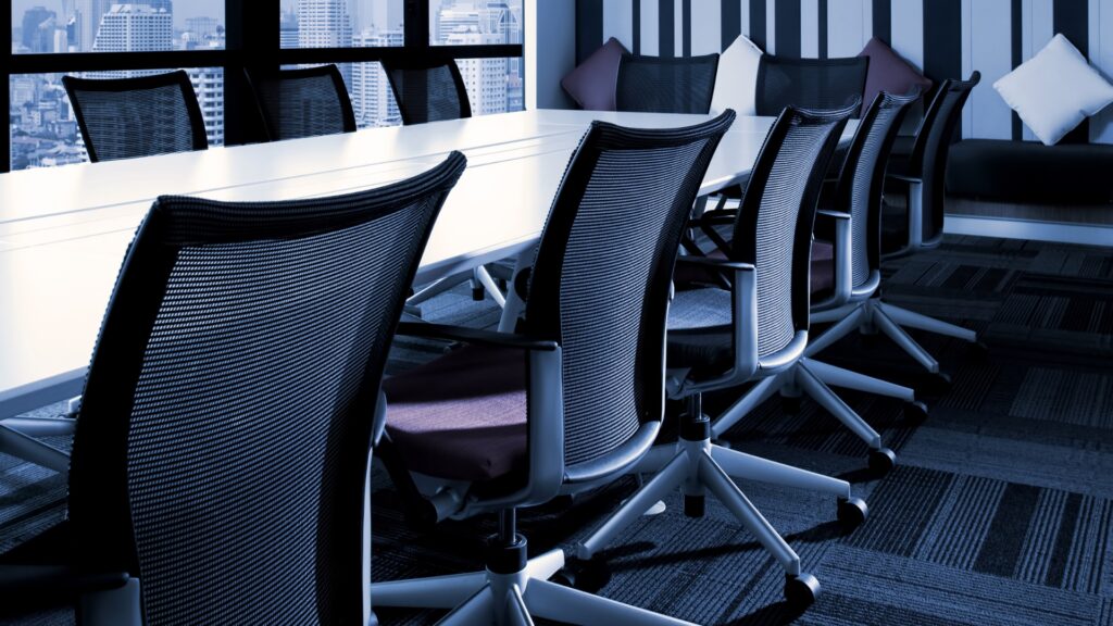 A Imagem da sua Empresa: Por que higienizar sofás e cadeiras de escritório? 1